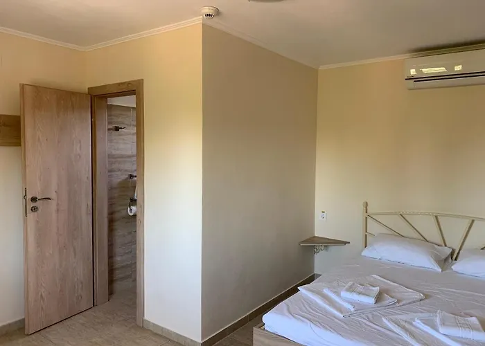 Casa Adina David בית הארחה 3*